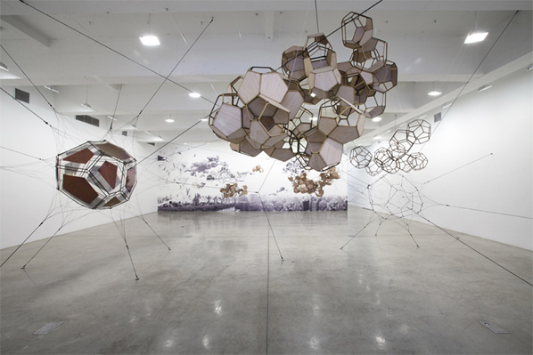 Tomas Saraceno, Air-Port-City / Cloud Cities, Installation view, Tanya Bonakdar Gallery, New York