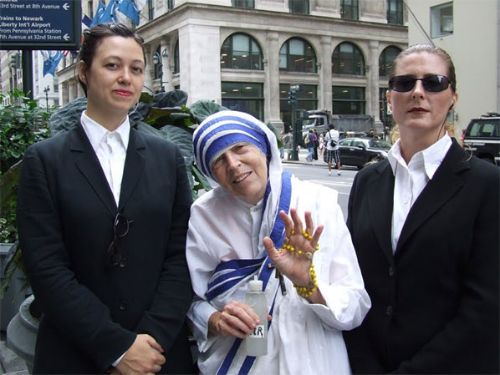 Transart faculty Linda Montano performing Mother Theresa. Photo: Linda Montano Transart faculty Linda Montano performing Mother Theresa. Photo: Linda Montano