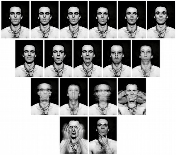 J�rgen Klauke,  Philosophie der Sekunde, 1976<br/>17teilige Schwarz-Weiss-Fotoarbeit, je 40 x 30 cm, Installation: 160 x 180 cm<br/>